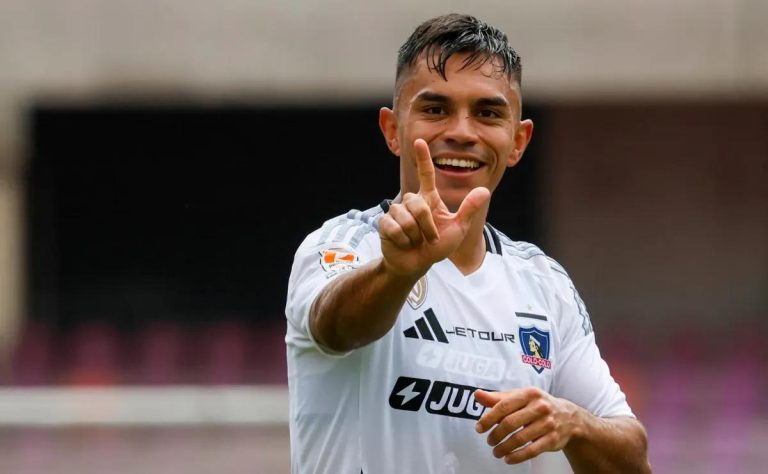 Colo Colo comienza con éxito su defensa del título con victoria 3-1 frente a Deportes La Serena en el Campeonato Nacional 2025 2025-02-16T18:13:45.000Z.jpg