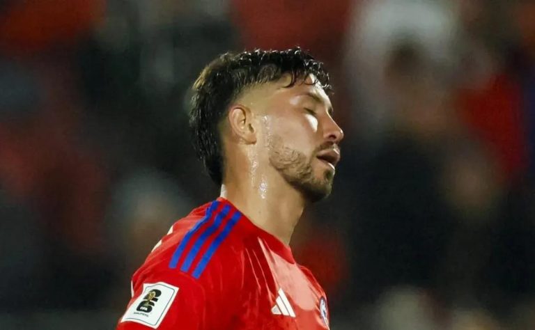 Felipe Loyola: De Descartado por Colo Colo a Estrella Millonaria en Independiente, ¿Dónde Falló el Cacique? 2025-02-18T21:10:23.000Z.jpg