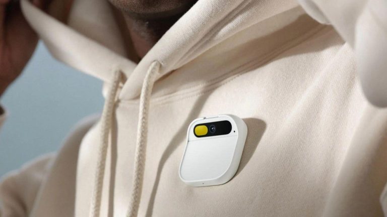 HP adquiere Humane por $116 millones para impulsar la innovación en IA: El fin del AI Pin y el nacimiento del laboratorio HP IQ con CosmOS 2025-02-19T04:00:06.000Z.jpg