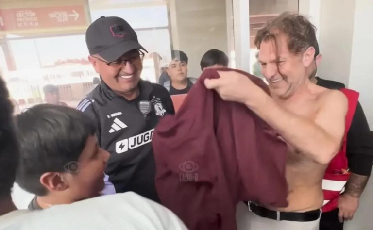 Colo Colo Arranca con Triunfo en la Liga de Primera y Aníbal Mosa Brilla con Acto Carismático en La Portada 2025-02-20T14:44:42.000Z.jpg