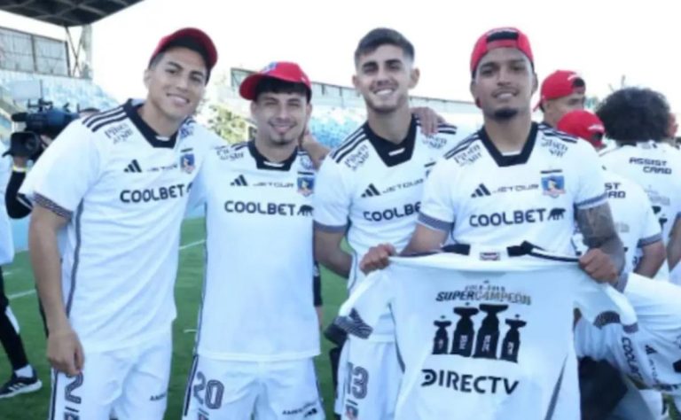 Jorge Almirón Deja Fuera a Jonathan Villagra: Colo Colo Reajusta su Defensa tras el Éxito de la Liga de Primera 2025 2025-02-20T20:39:10.000Z.jpg