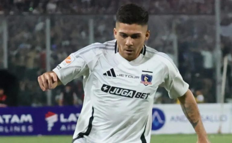 El impacto de Arturo Vidal en Colo Colo: Víctor Felipe Méndez elogia su liderazgo y motivación diaria 2025-02-21T10:12:46.000Z.jpg