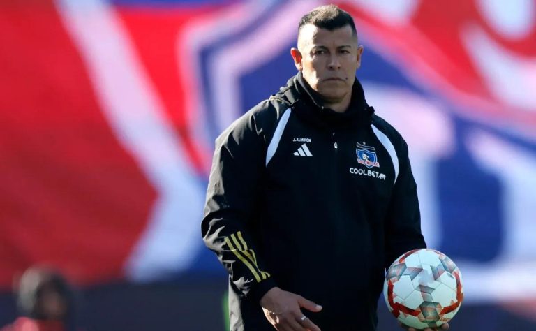 Tensión en el fútbol chileno: Víctor Hugo Castañeda responde a Jorge Almirón tras declaraciones sobre el fallo del TAS entre Universidad de Chile y Colo Colo 2025-02-21T21:05:13.000Z.jpg