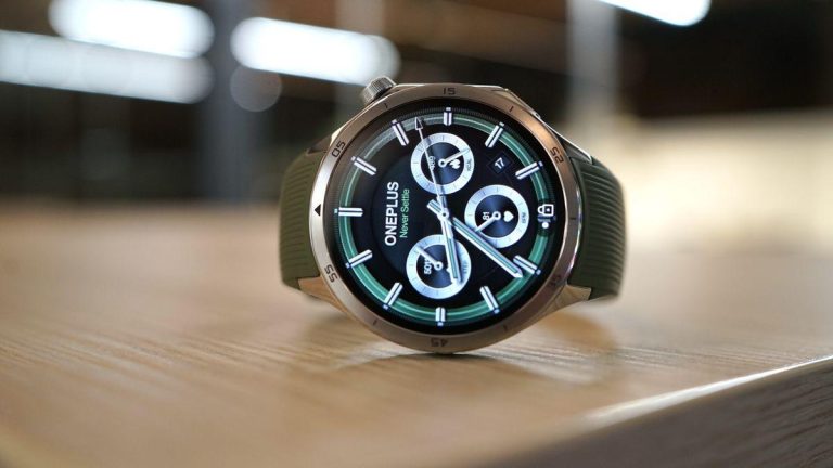 OnePlus Watch 3: Innovador reloj inteligente con Wear OS 5, diseño premium y autonomía líder en el mercado 2025-02-23T06:15:02.000Z.jpg