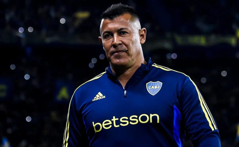 Boca Juniors: Aficionados Claman por el Retorno de Jorge Almirón tras Desastre en la Copa Libertadores 2025-02-26T21:01:02.000Z.jpg