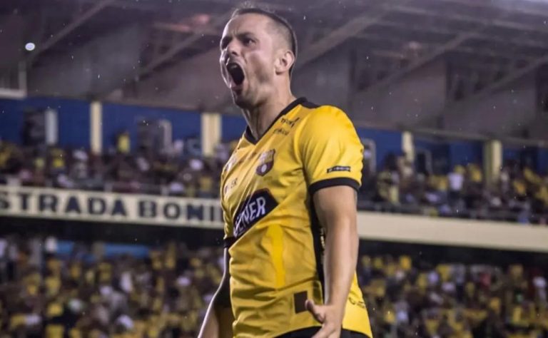Octavio Rivero: De Sueño Frustrado en Universidad de Chile a Héroe en Copa Libertadores con Barcelona de Ecuador 2025-02-27T17:33:31.000Z.jpg