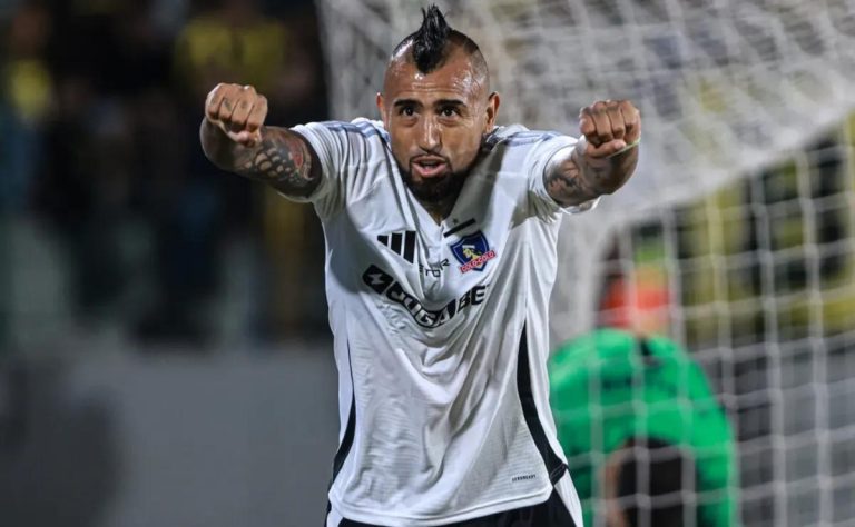 Arturo Vidal prepara su regreso a las canchas con Colo Colo para el clásico contra Universidad Católica: optimismo y recuperación en camino a las Eliminatorias con la Selección Chilena 2025-02-28T12:22:45.000Z.jpg
