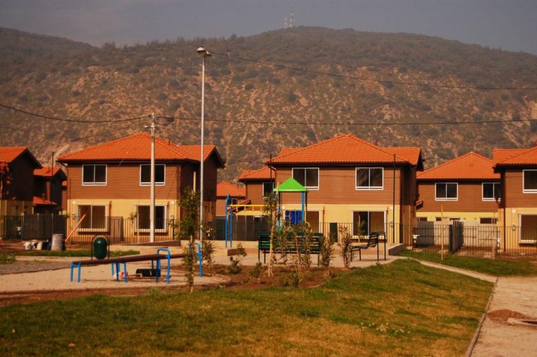 Conozca cuánto hay que ganar para comprar una casa nueva en Puente Alto