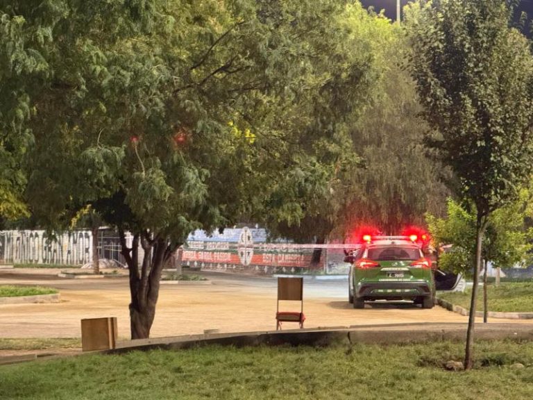 Sujeto de 29 años se encuentra en riesgo vital tras recibir disparo en la cabeza en Puente Alto