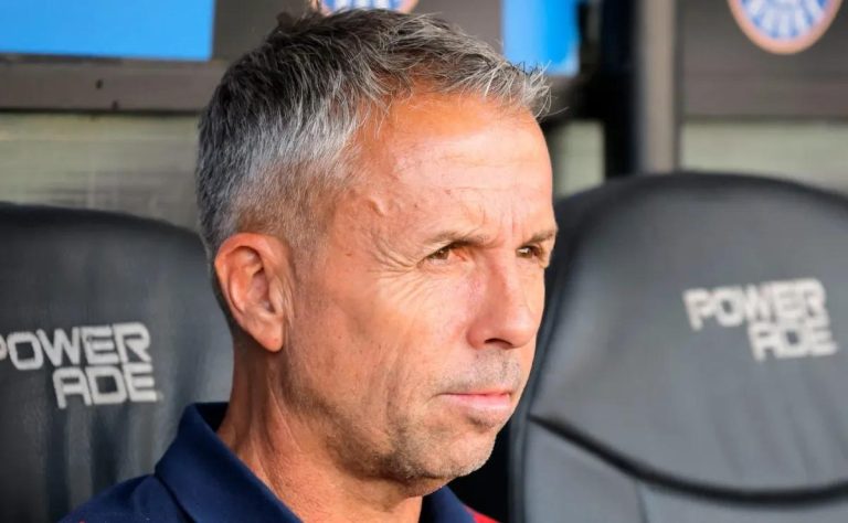 Universidad de Chile revoluciona su alineación contra Cobresal: Toselli y Hormazábal protagonizan cambios clave en la Liga de Primera 2025 2025-02-28T16:06:38.000Z.jpg