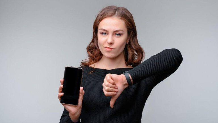 Generación Z apuesta por los Offline Clubs: La tendencia de desconexión digital que redefine la interacción social 2025-03-04T05:00:09.000Z.jpg