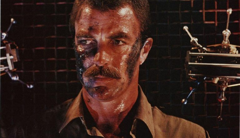 Michael Crichton: El Visionario de la Ciencia Ficción que Predijo el Futuro de la Tecnología en Cine con Runaway 2025-03-04T20:00:04.000Z.jpg