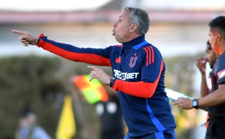 Críticas Intensas en Universidad de Chile: Alejandro Lorca Exige la Suplencia de Leandro Fernández Tras Derrota Ante Cobresal 2025-03-04T20:50:07.000Z.jpg