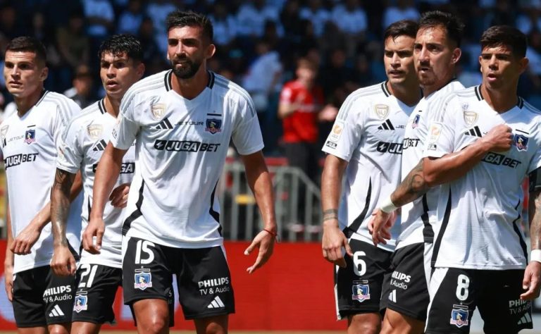 Colo Colo en Crisis 2024: Derrota Ante Huachipato Revela Desafíos y Necesidad de Urgentes Mejoras Tácticas y en Plantilla 2025-03-04T22:12:11.000Z.jpg
