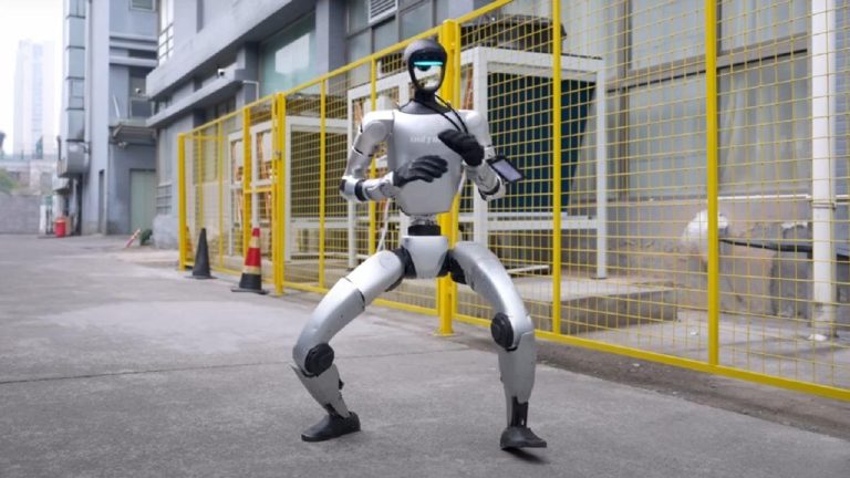 “El Futuro de las Artes Marciales: Robot de Unitree Robotics Revoluciona con Kung-Fu Avanzado” 2025-03-06T19:00:07.000Z.jpg