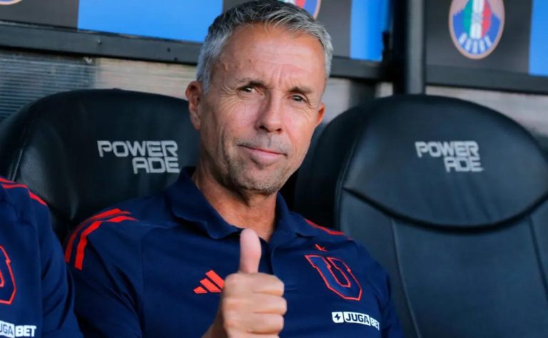 Universidad de Chile Reforzada: Reintegro de Castellón y Zaldivia y Progreso de Guerrero Revitalizan al Equipo en el Campeonato Nacional 2025-03-07T15:13:43.000Z.jpg
