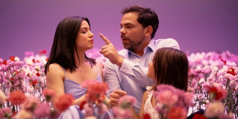 Mega anuncia el estreno de El Jardín de Olivia: la nueva teleserie diurna llena de misterio y romance que promete cautivar a Chile 2025-03-07T17:45:51.000Z.jpg