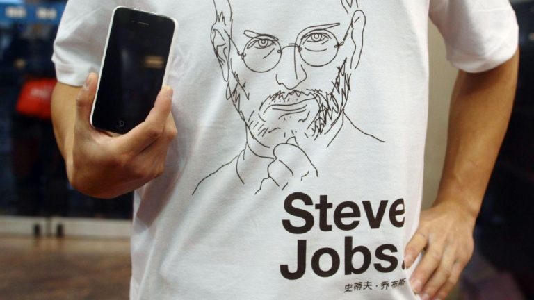 “Steve Jobs vs. Generación Z: Similitudes y Diferencias en Hábitos y Cultura Profesional” 2025-03-13T05:30:04.000Z.jpg