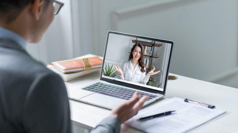 “La Importancia del Sonido en Entrevistas de Trabajo por Videollamada: Cómo un Buen Micrófono Puede Mejorar tu Presencia Profesional” 2025-03-26T16:30:05.000Z.jpg