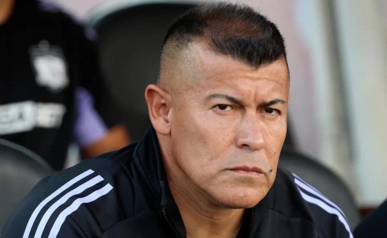 Colo Colo Confía en su Potencial: Almirón Optimista para la Copa Libertadores Tras Empate con Palestino 2025-03-28T02:44:01.000Z.jpg