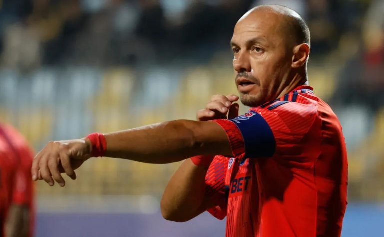 Universidad de Chile cae ante Everton en Viña del Mar: Marcelo Díaz advierte sobre el futuro antes del debut en Copa Libertadores 2025-03-28T13:52:18.000Z.jpg