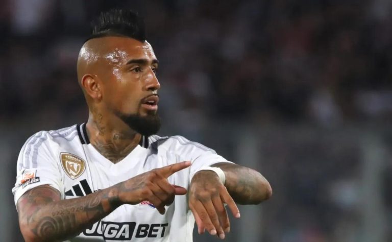 Colo Colo Debuta en la Copa Libertadores contra Atlético Bucaramanga: Declaraciones Exclusivas de Arturo Vidal y Estado del Plantel 2025-03-31T10:12:18.000Z.jpg