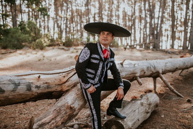 Pablo Mora, un sentimental que encanta a Puente Alto al ritmo de la música mexicana