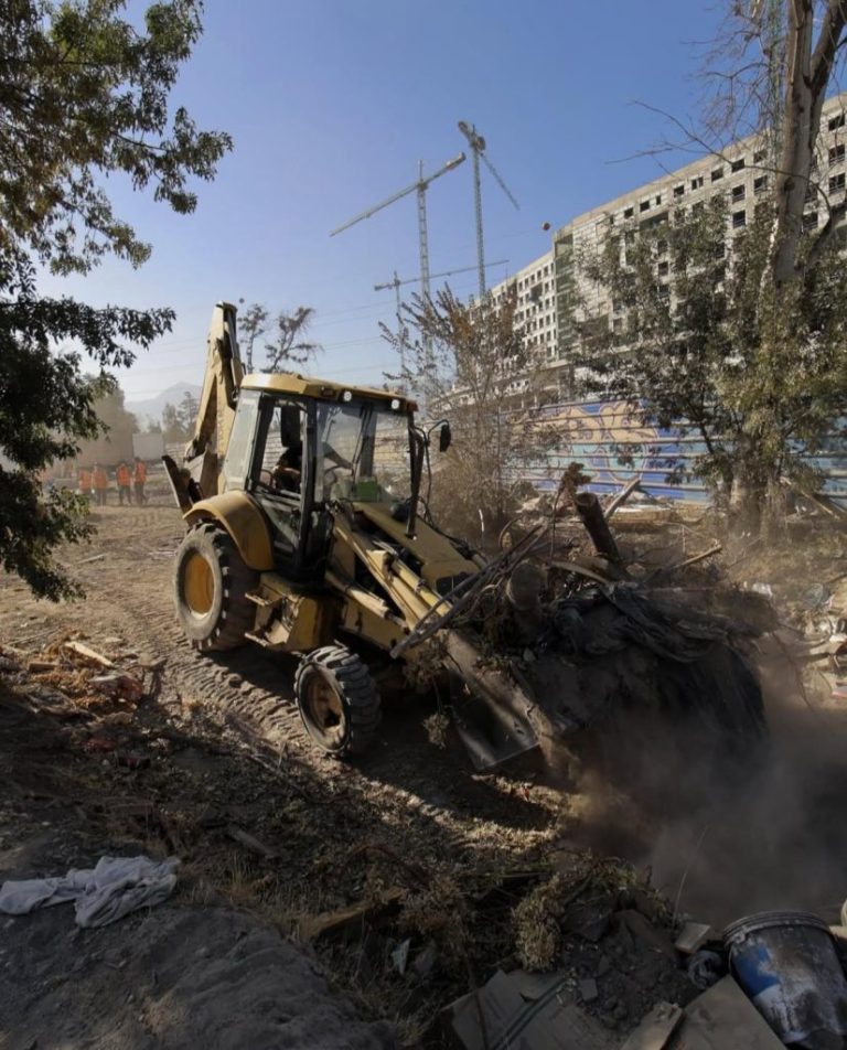 Municipalidad de Puente Alto compartió registro de operativo de retiro de rucos en calles