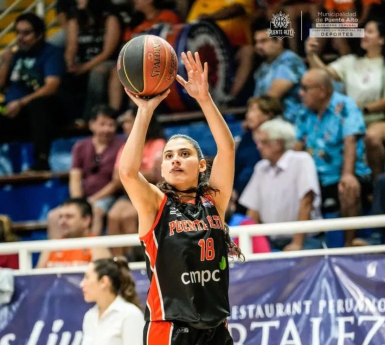 Dispar suerte en el Basket: Puente Alto femenino debuta con victoria mientras que masculino cae de local