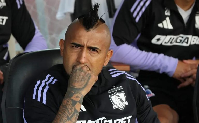 Arturo Vidal y Colo Colo Buscan Hacer Historia en su Debut en la Copa Libertadores Frente a Atlético Bucaramanga 2025-04-01T14:49:05.000Z.jpg