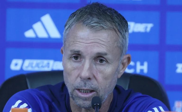 Universidad de Chile se Prepara para un Histórico Debut en la Copa Libertadores contra Botafogo: La Emotiva Reflexión del DT Gustavo Álvarez 2025-04-01T21:08:45.000Z.jpg