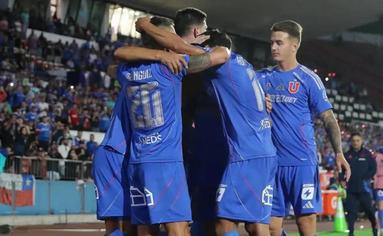 Universidad de Chile Lista para Enfrentar a Botafogo en su Estreno en Copa Libertadores 2025: Expectativas y Estrategias para el Triunfo 2025-04-01T23:45:53.000Z.jpg