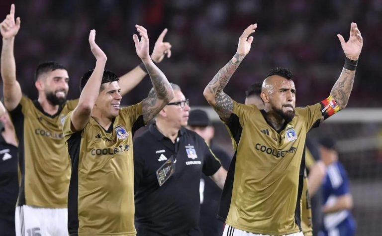 Colo Colo se Enfrenta a Atlético Bucaramanga en su Debut en la Copa Libertadores 2025: Expectativas y Esperanza en el Inicio del Grupo F 2025-04-02T00:31:33.000Z.jpg