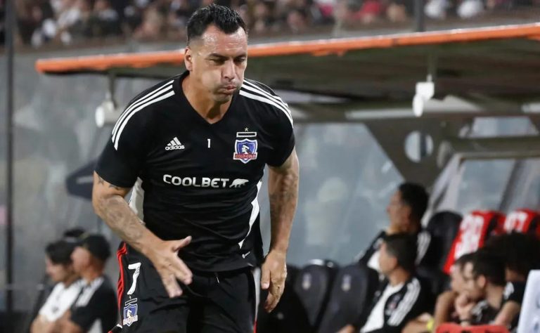 Esteban Paredes revela su deseo de vestir la camiseta de Boca Juniors: El inquebrantable amor por Colo Colo frente a un anhelo sudamericano 2025-04-02T22:15:59.000Z.jpg