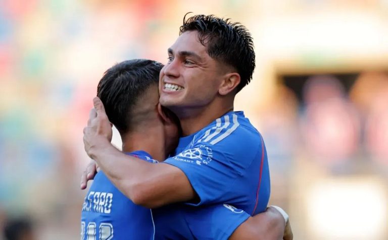 Universidad de Chile vence a Magallanes y se clasifica a octavos de la Copa Chile con una destacada actuación del plantel alternativo 2025-04-05T22:59:45.000Z.jpg