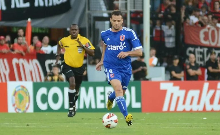 Universidad de Chile busca hacer historia en Argentina: enfrentará a Estudiantes de La Plata en un crucial partido de la Copa Libertadores 2025 2025-04-07T15:55:16.000Z.jpg