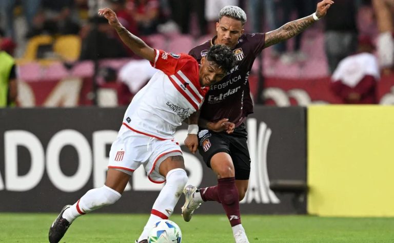 Universidad de Chile vs Estudiantes de La Plata: Duelo Decisivo en la Copa Libertadores 2025 con Altas Expectativas y Tensión Interna 2025-04-08T16:53:20.000Z.jpg