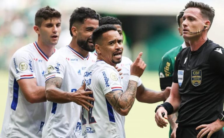 Colo Colo busca crucial victoria ante Fortaleza en la Copa Libertadores 2025 en el Monumental 2025-04-08T18:55:42.000Z.jpg