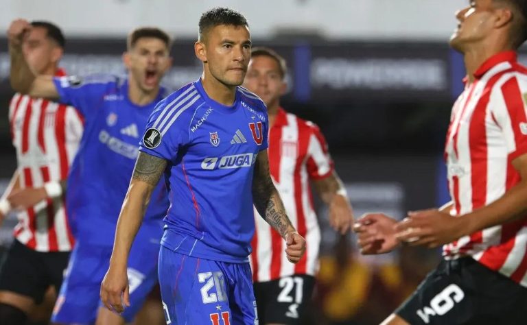 Triunfo Dorado en la Copa Libertadores 2025: Charles Aránguiz Conduce a la U de Chile a la Victoria sobre Estudiantes de La Plata 2025-04-09T16:59:00.000Z.jpg