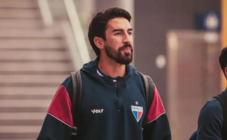 Colo Colo Busca su Primera Victoria en Casa ante Fortaleza en la Copa Libertadores 2025: Un Duelo Clave del Grupo F 2025-04-09T22:53:43.000Z.jpg