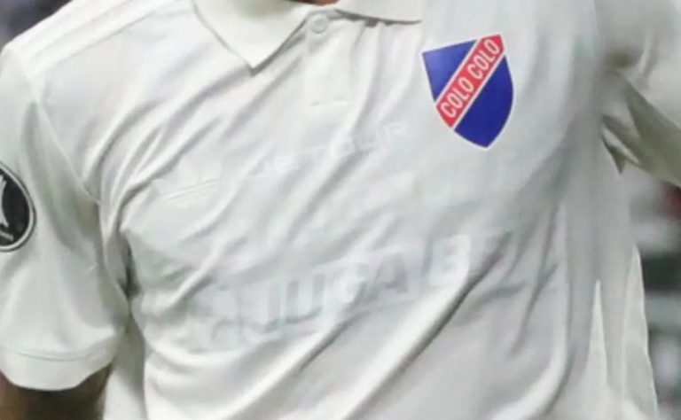 Centenario de Colo Colo: Celebración Opacada por Pérdida de Hinchas y Adiós a Ícono del Club 2025-04-18T13:54:10.000Z.jpg