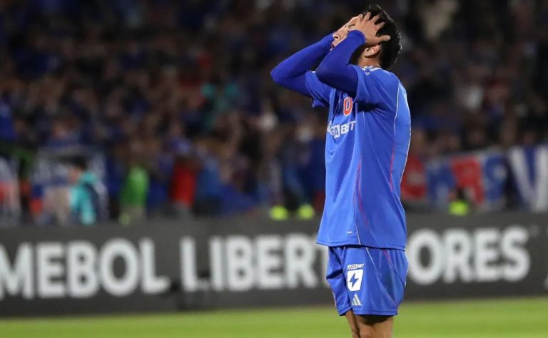 Javier Altamirano Busca Redención en la Universidad de Chile: Clave el Duelo contra Carabobo FC en la Copa Libertadores 2025 2025-04-21T16:22:57.000Z.jpg