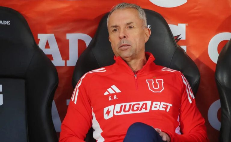Universidad de Chile busca consolidarse como líder en Copa Libertadores enfrentando a Carabobo FC: confianza total del técnico Gustavo Álvarez 2025-04-22T21:53:11.000Z.jpg