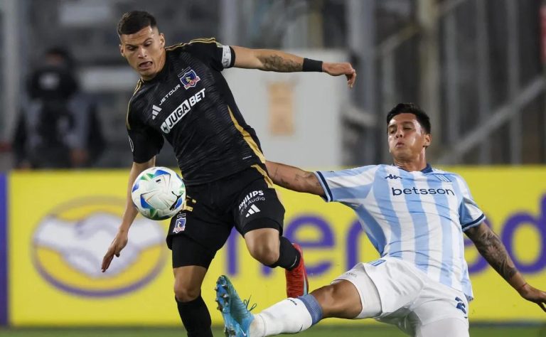 Colo Colo deja escapar victoria ante Racing: Empate en los últimos minutos complica a los albos en la Copa Libertadores 2025-04-23T03:14:52.000Z.jpg
