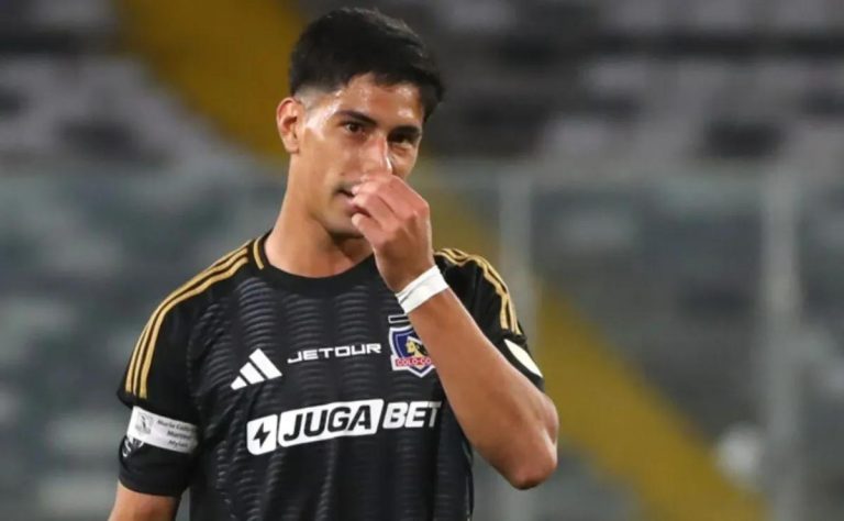 Colo Colo Enreda Puntos en la Copa Libertadores: Salomón Rodríguez en el Ojo del Huracán tras Empate con Racing Club 2025-04-23T12:42:24.000Z.jpg
