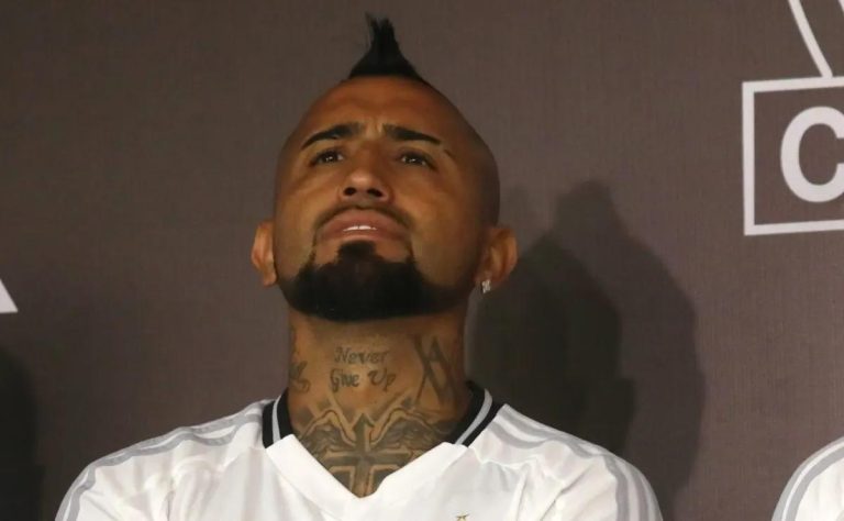 Arturo Vidal arremete contra la prensa chilena tras el empate de Colo Colo en la Copa Libertadores: “Dejen de hablar tonterías” 2025-04-24T15:52:54.000Z.jpg