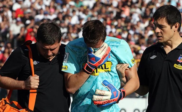 Ignacio González: La noche que una bala casi termina su carrera futbolística mientras jugaba para Colo Colo 2025-04-24T16:22:50.000Z.jpg