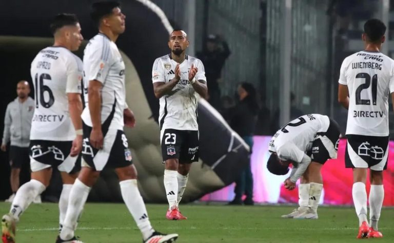 Colo Colo Revoluciona su Formación: Estrategia de Almirón para Enfrentar a Coquimbo Unido con Cambios Clave en el Once Titular 2025-04-25T19:00:56.000Z.jpg