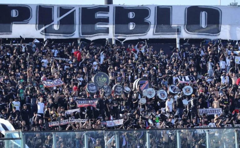 Colo Colo en la cuerda floja: incertidumbre por la presencia de hinchas albos en el crucial encuentro contra Fortaleza en Brasil 2025-04-27T16:18:02.000Z.jpg