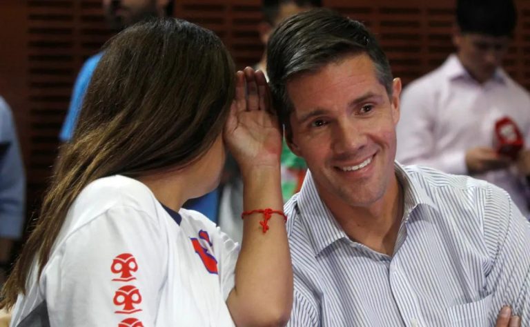 Regresos Estelares y Nuevos Rostros en Azul Azul: Cristián Aubert y Más Cambios en la Directiva de Universidad de Chile 2025-04-30T15:41:02.000Z.jpg
